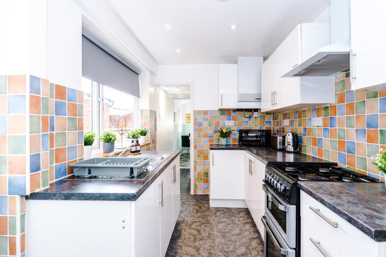Harley House - Spacious Home With Free Netflix & Parking By Rocketbnb Coventry Exteriér fotografie