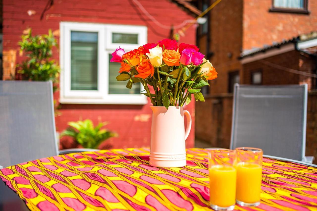 Harley House - Spacious Home With Free Netflix & Parking By Rocketbnb Coventry Exteriér fotografie